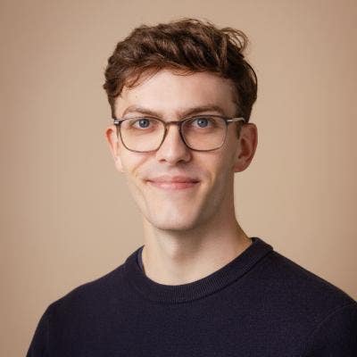 Looking for a room April to May 2026 Main Photo