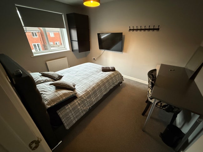 Room Availble Main Photo