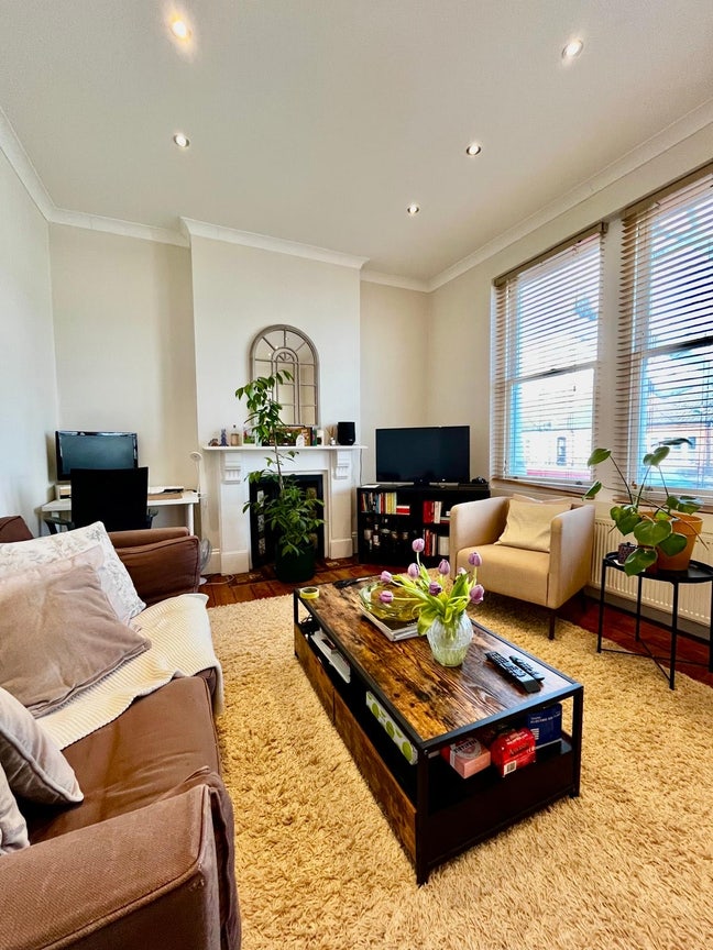 Two rooms in homely Fulham house Main Photo