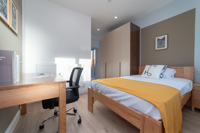 Move-in Ready Rooms in Shared Flat 2, Epsom KT19 Main Photo