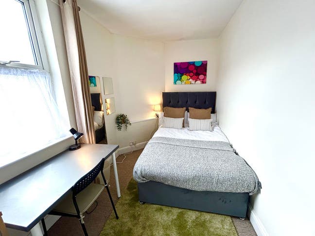 Recently refurbished house share in Greenbank Main Photo