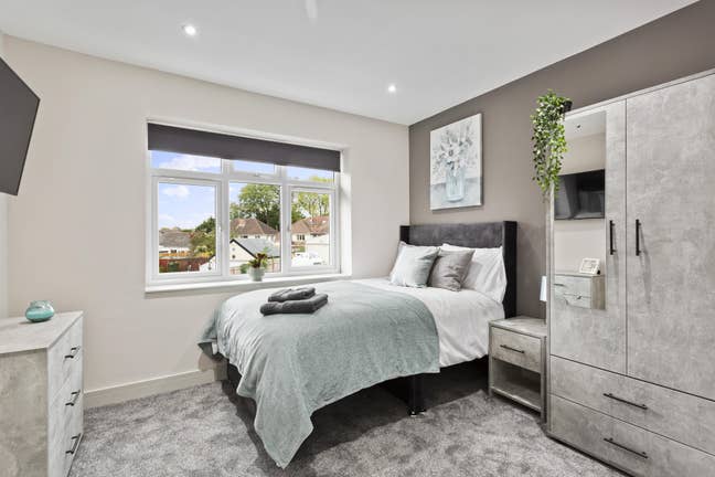 💥 Beautiful Large En Suite Room💥 Main Photo