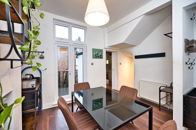 Two Bed Victorian Flat + Garden near Archway N19 Main Photo