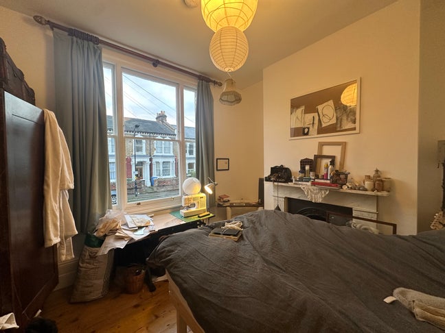 Large beautiful bedroom in Peckham Main Photo
