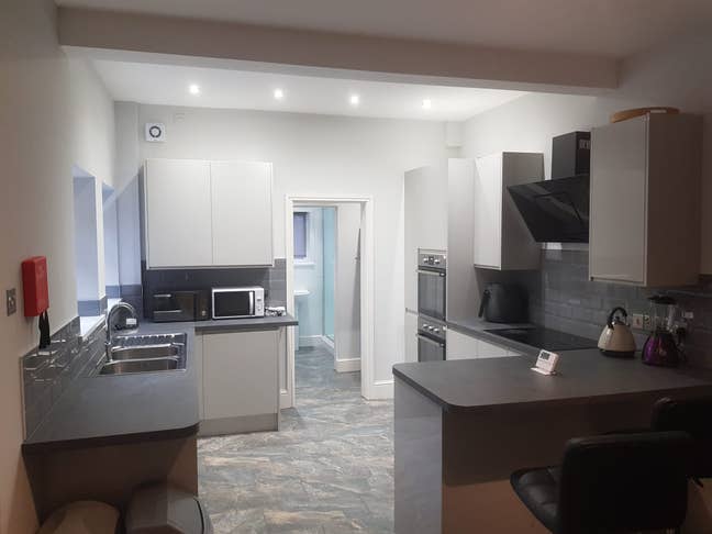 X5 Rooms Available Now - CV1 - Including Bills Main Photo