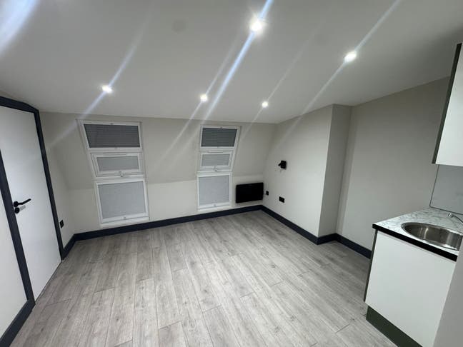 DSS-Studio Flat Available in Arsenal Islington N7 Main Photo