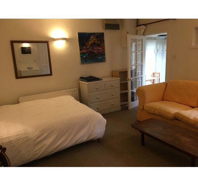 Studio for Students/Professionals in Durham Main Photo