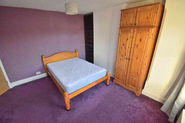 Double Room in Woodley - Reading Road Main Photo