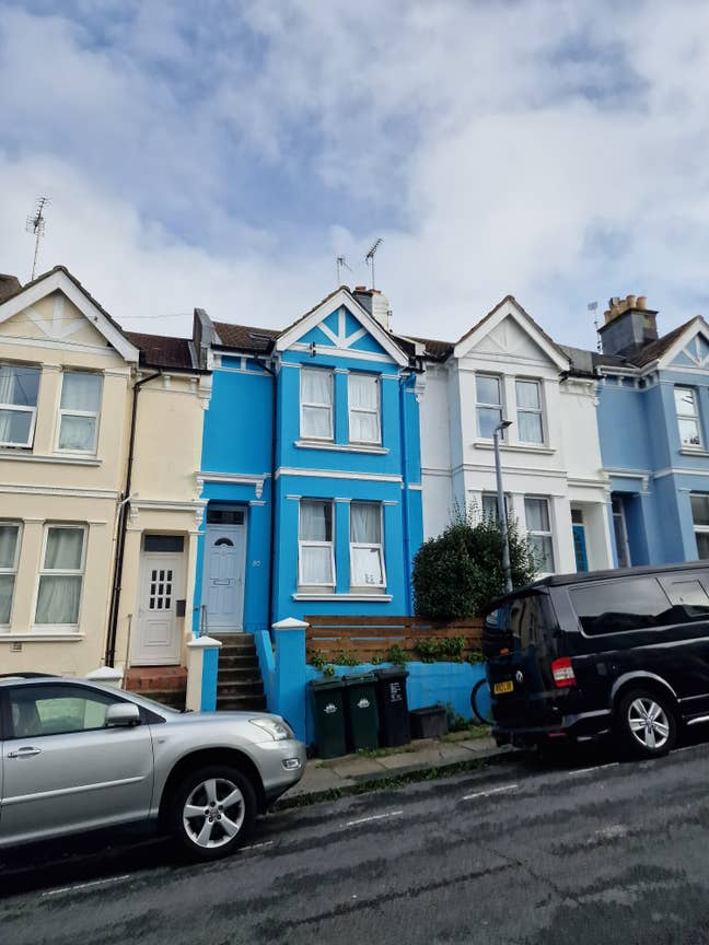 3 Double Room in Shared Student House July 26 Main Photo