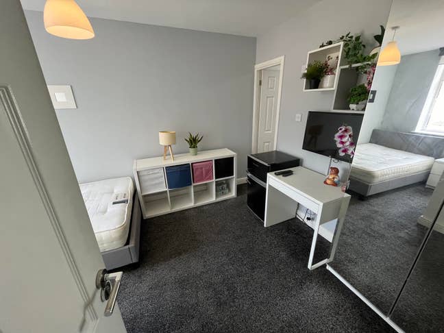 🧡  Lovely Home Share - Moorside Road, Swinton Main Photo