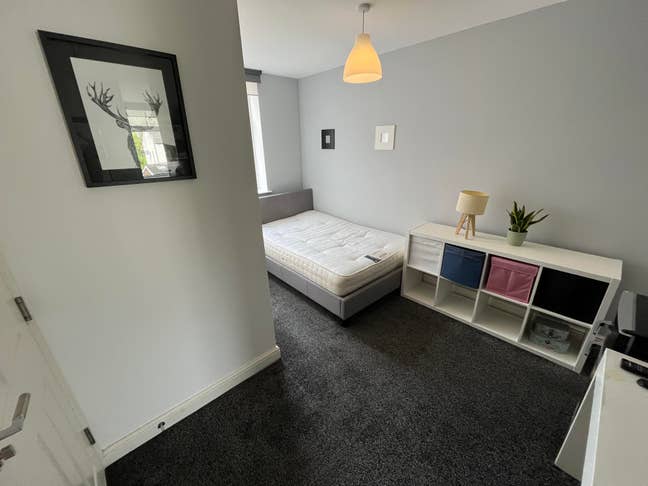 🧡  Lovely Home Share - Moorside Road, Swinton Main Photo