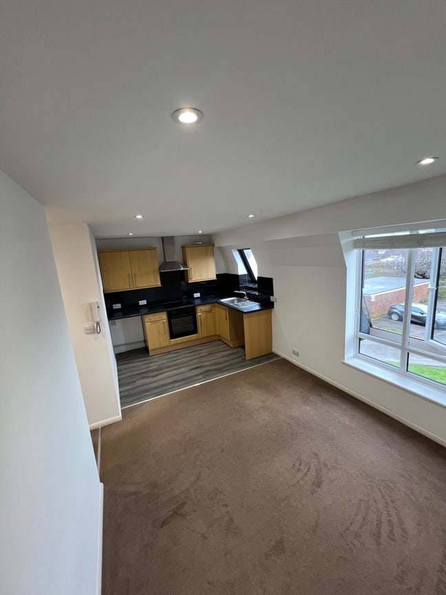 1 bed flat to rent in Lancing west sussex Main Photo