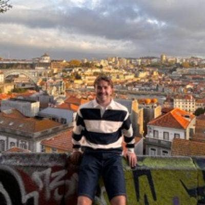 Hi, I'm Alex and I am looking for a room in Sheff Main Photo