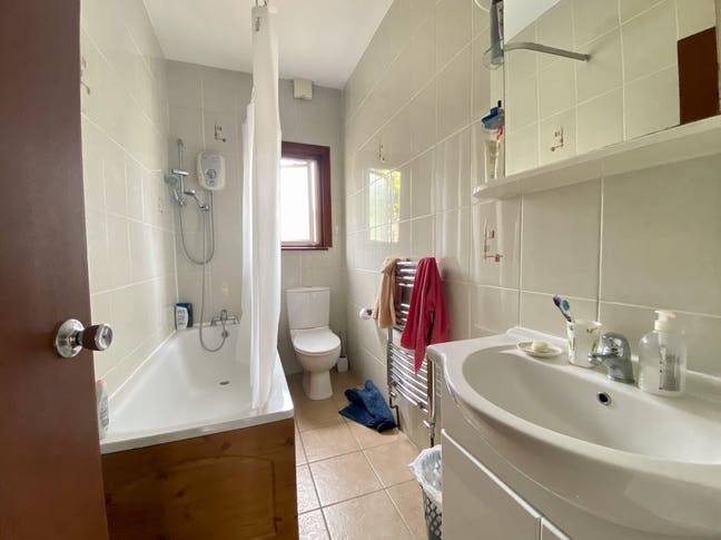 1 Bed Flat- Clapton Main Photo
