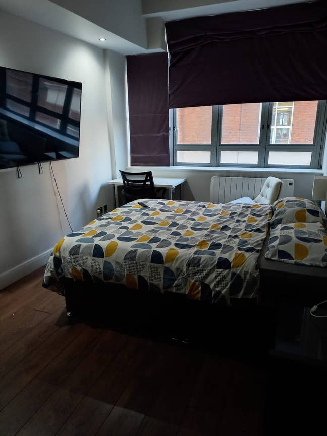 Furnished Ensuite Room in Old St Main Photo