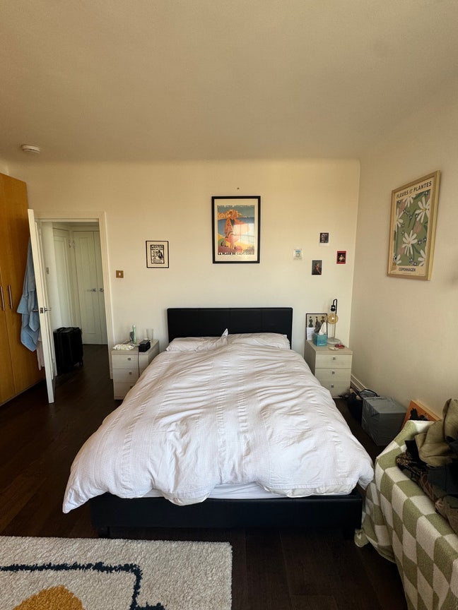 Double Bed En-suite Room Main Photo