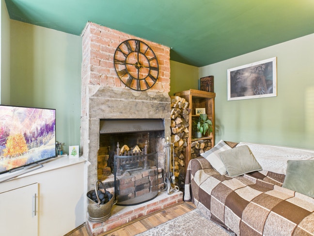 Room to Let Shared House - 2 Occupants Main Photo