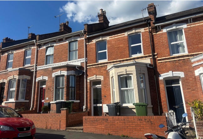 Sunny large double room available  Main Photo