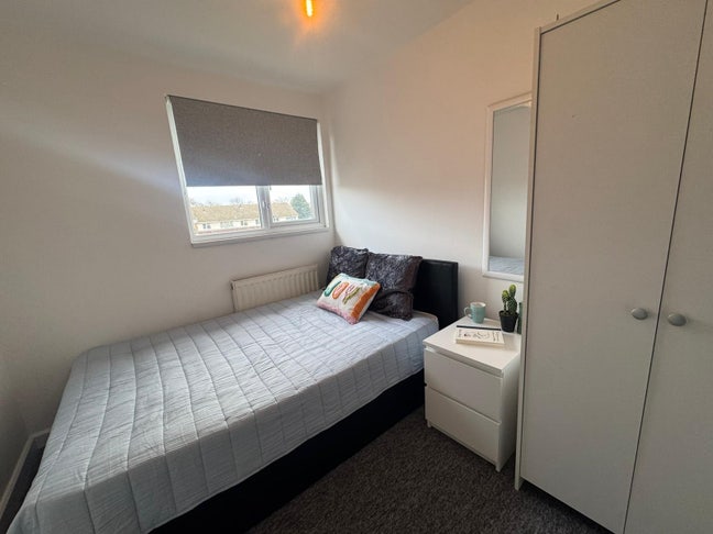 Low Deposit / Low Rent - Act Fast! Main Photo