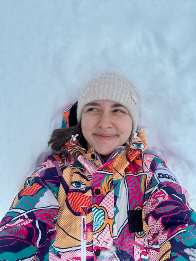 Friendly professional looking for short-term room Main Photo