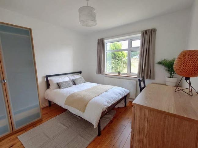 Double room is available for rent in - BS34 7EJ Main Photo