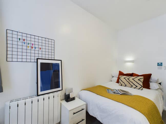 Student Rooms Available - China Street LA1 Main Photo