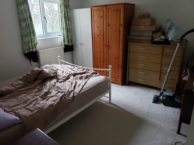Furnished double bed close to Science Park Main Photo