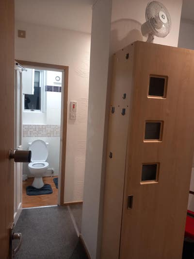 Large double en-suite room in central Blackpool Main Photo