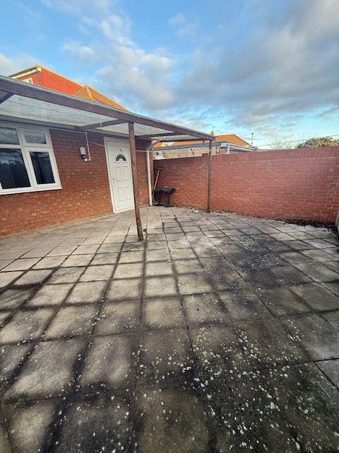 New Modern Studio Apartment, Close to Tube Main Photo