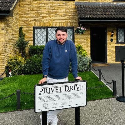 Hi everyone!  *PLEASE NO AGENTS*   I am m... Main Photo