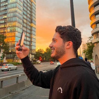 Hi! I’m Livio, an Italian working in financ... Main Photo