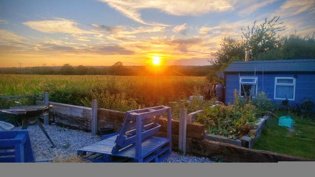 Beautiful Location in Small Hamlet Main Photo