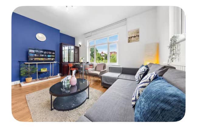 Spacious 3-Bed Duplex Flat with 1.5 Baths – Fully  Main Photo