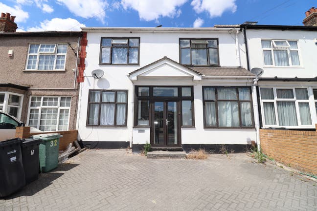 Comfy Ensuite+Double in Ilford(Living Room+Garden) Main Photo