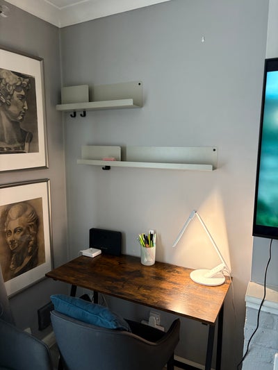 Double room available in spacious modern house Main Photo