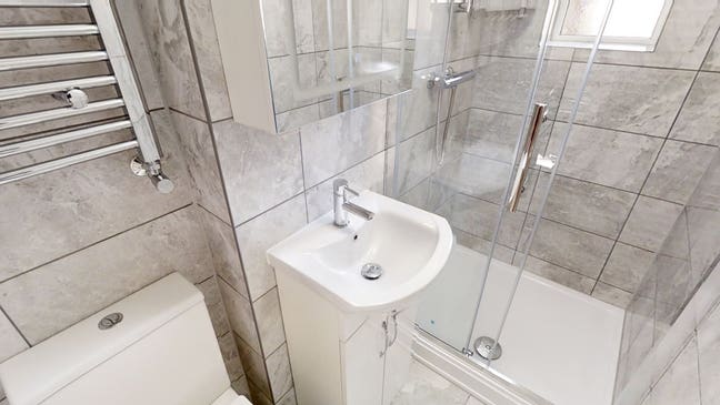 Refurbed Double rooms - Strood  Main Photo