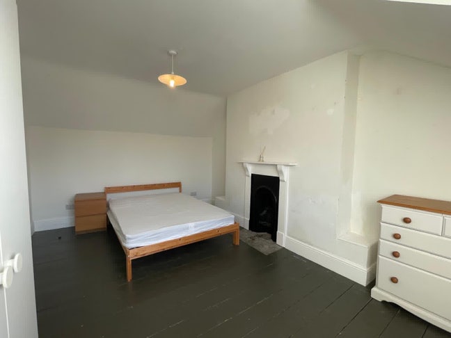 Beautiful Room Main Photo