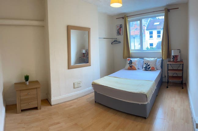 Large Montpelier Rooms in Spacious House Main Photo