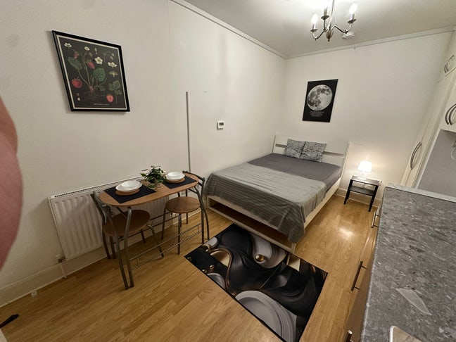 ✨ 🛏️ En-Suite Rooms to Let in/ Harlesden  Main Photo