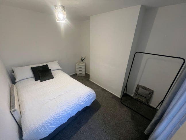 Modern property in the heart of Margate  Main Photo