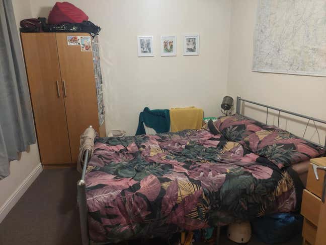 Looking for Female Housemate Main Photo