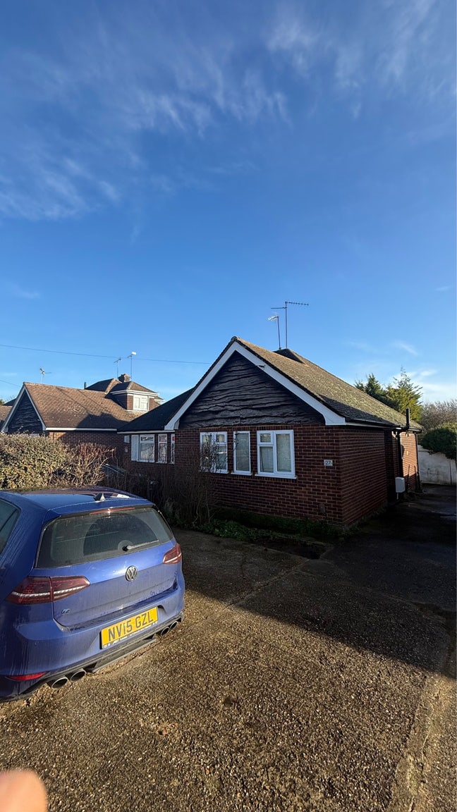 1bedroom in a 2 bed bunglow Main Photo