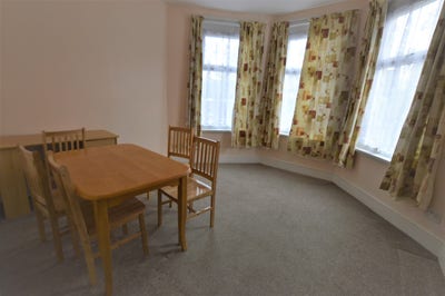 Spacious 1-Bed Flat to Rent – Finsbury Park Main Photo