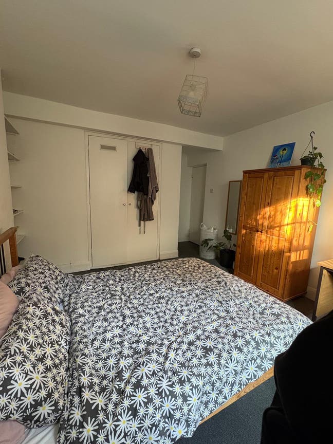✨ Girlie House Sublet Available - Female Only ✨ Fr Main Photo