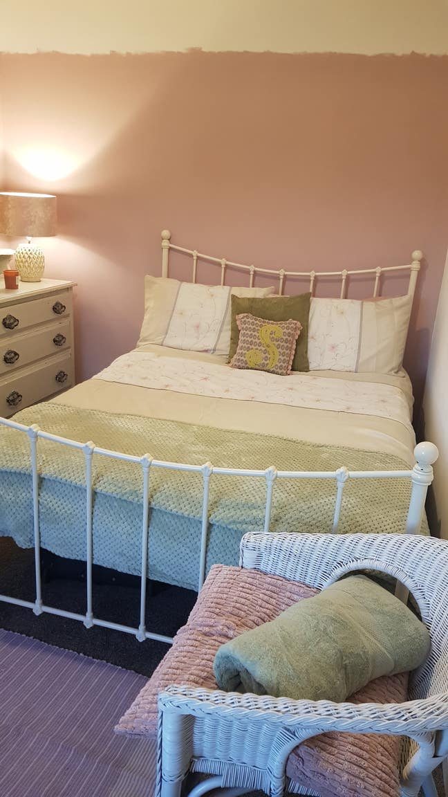 Lovely double bedroom  Main Photo