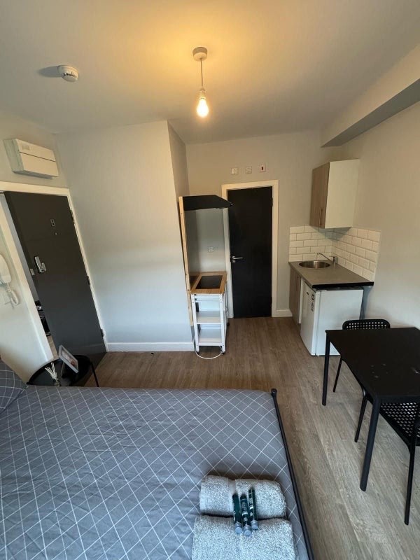 ✨ 🏡 Studio Flat to Let in/ Finsbury Park Main Photo