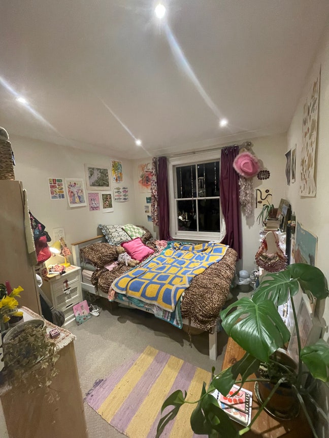 Cosy Double Room in Acton! Main Photo