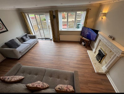 Room To Rent Rotherham in detatched house Main Photo