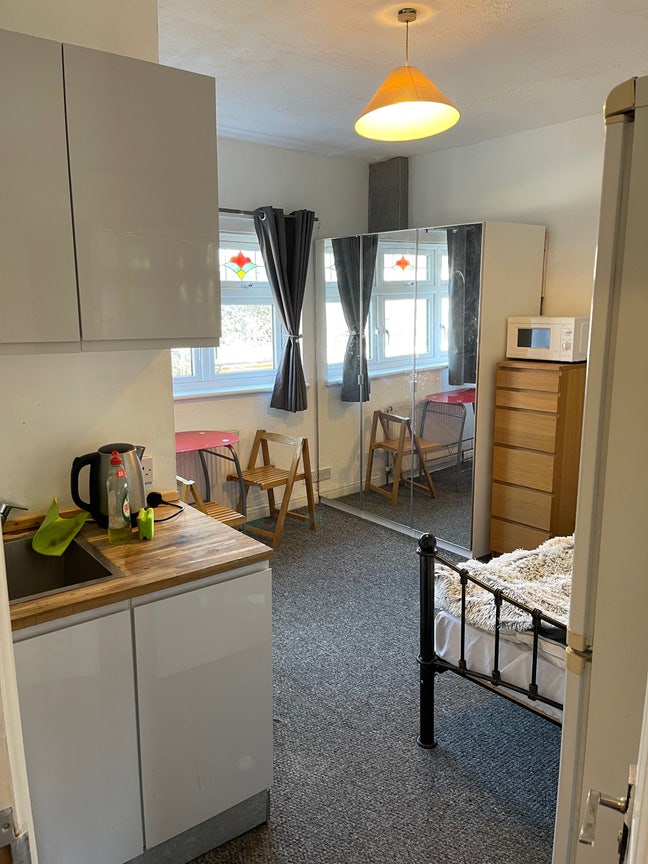 En-Suite Double Bedroom  Main Photo