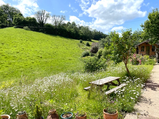 2 Double and  1 Single Room, Horsley, GL6 Main Photo